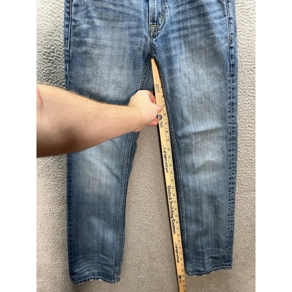 American Eagle Outfitters size tag